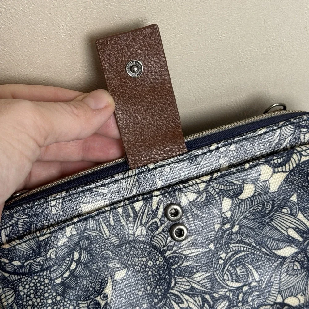 Sakroots Artist Circle Smartphone Crossbody in Coated Canvas - Picture 8 of 9